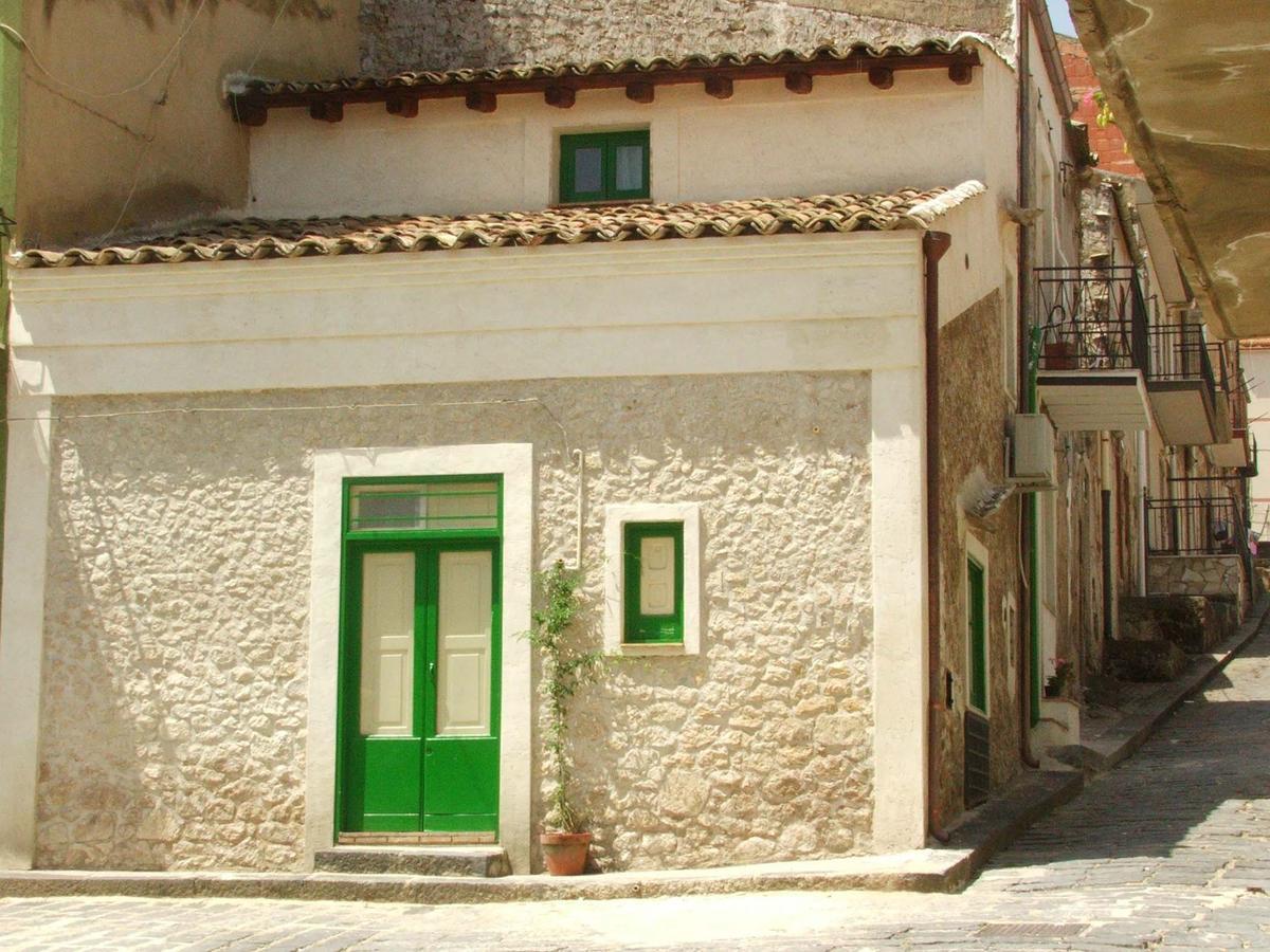 Hotel Diffuso Montedoro Стая снимка